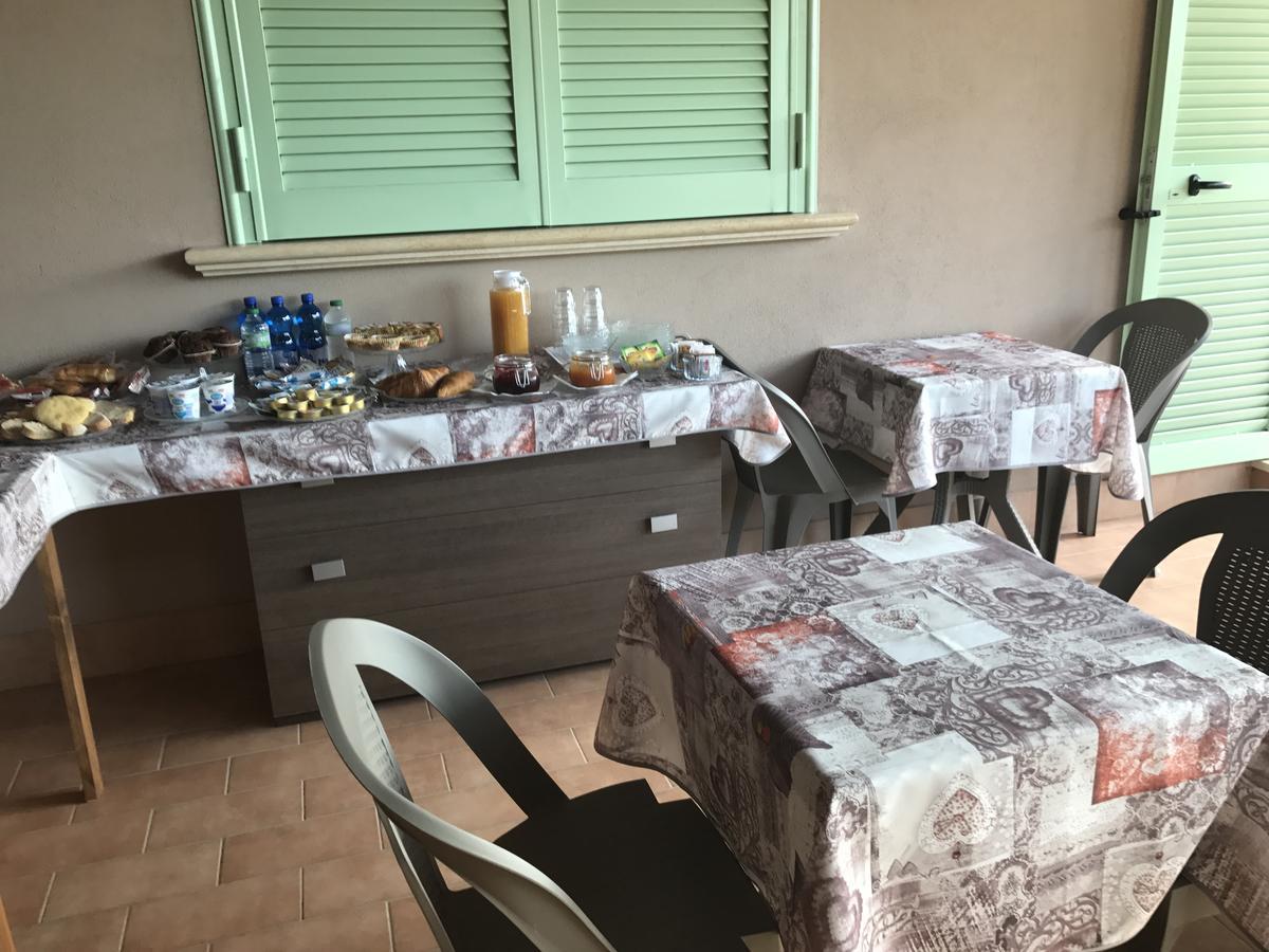 Bba2Passi Bed & Breakfast Marina di Massa Luaran gambar