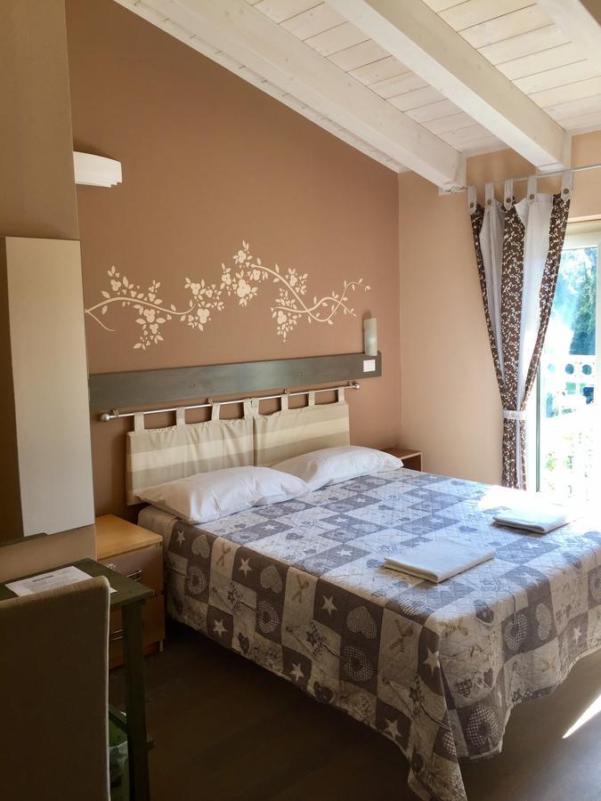 Bba2Passi Bed & Breakfast Marina di Massa Luaran gambar