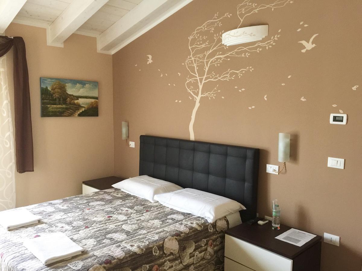 Bba2Passi Bed & Breakfast Marina di Massa Luaran gambar